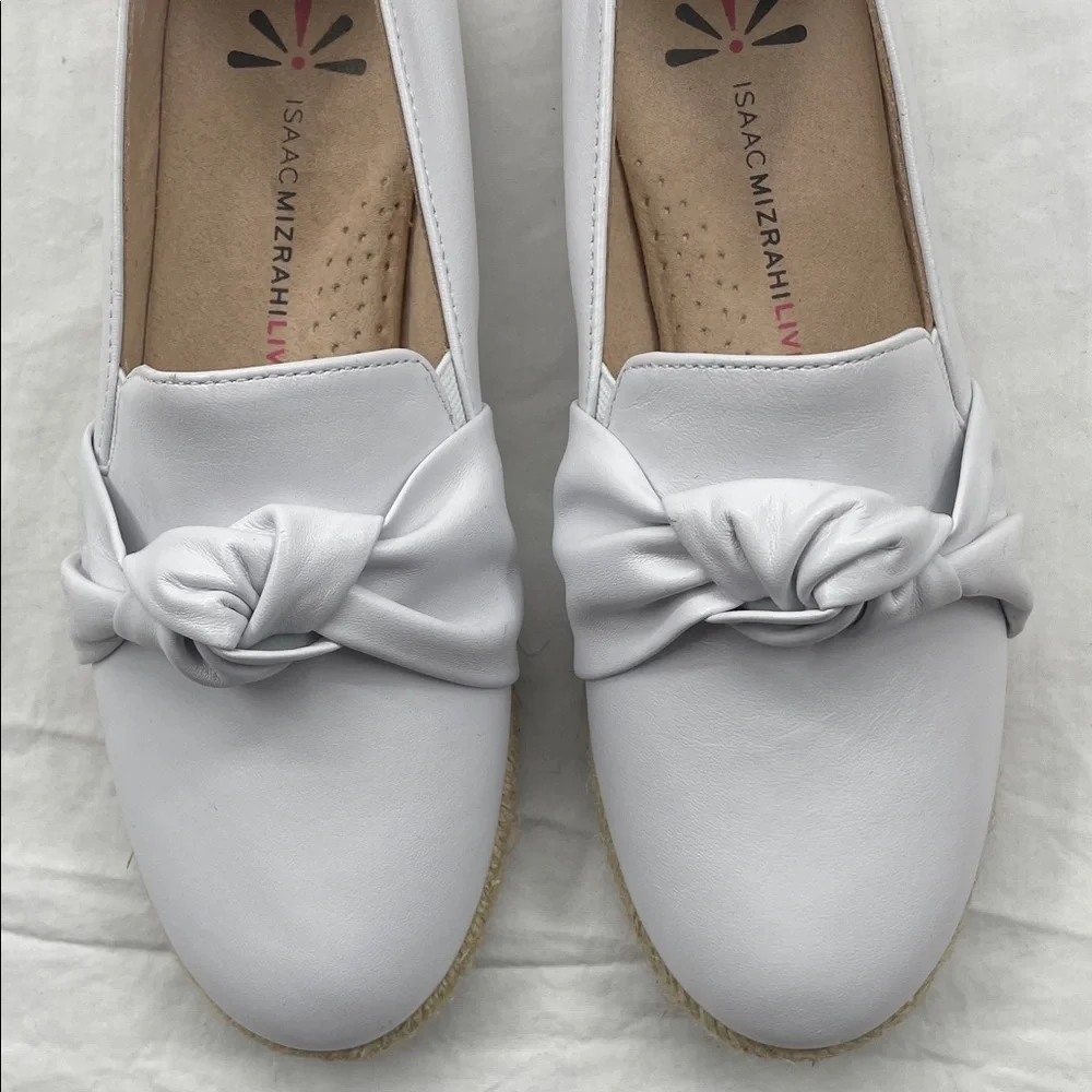 NEW! Isaac Mizrahi White Leather Espadrille Loafers with Bow. 6.